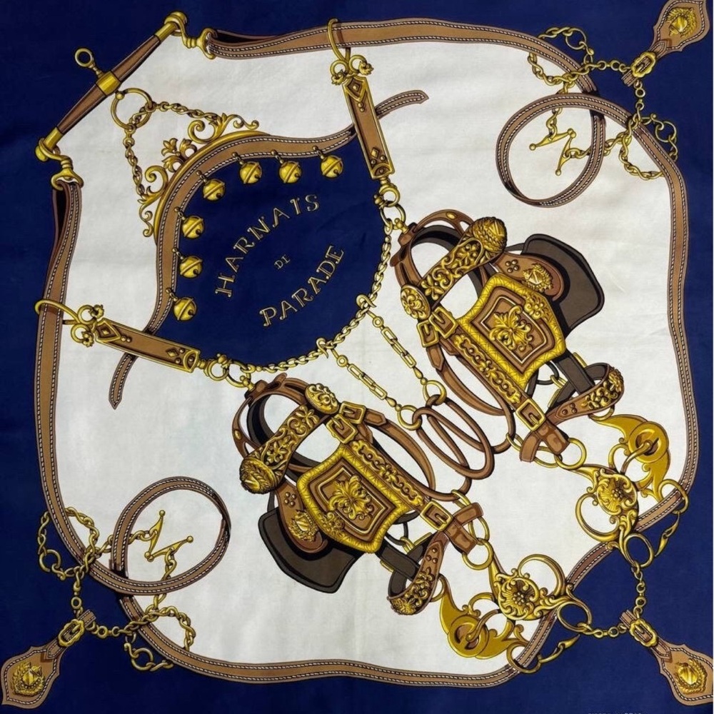 ✨Gorgeous Vintage Pierre Baccara Pure Silk Scarf